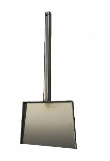 Ash shovel for outside heaters