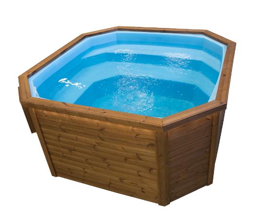 Kirami’s Premium Woody XL is spacious high quality hot tub.