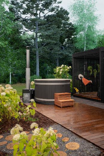 Upgrade the Kirami FinVision® -patio with a hot tub!