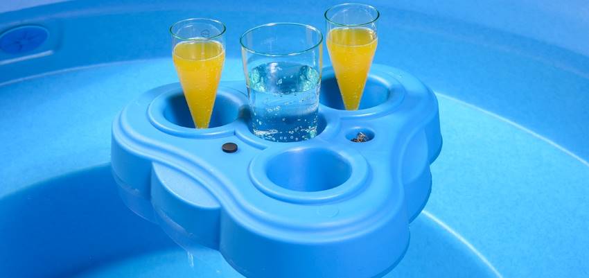 Kirami’s fixed and floating drink holders help keep your refreshments cool and within arm’s reach. | Kirami