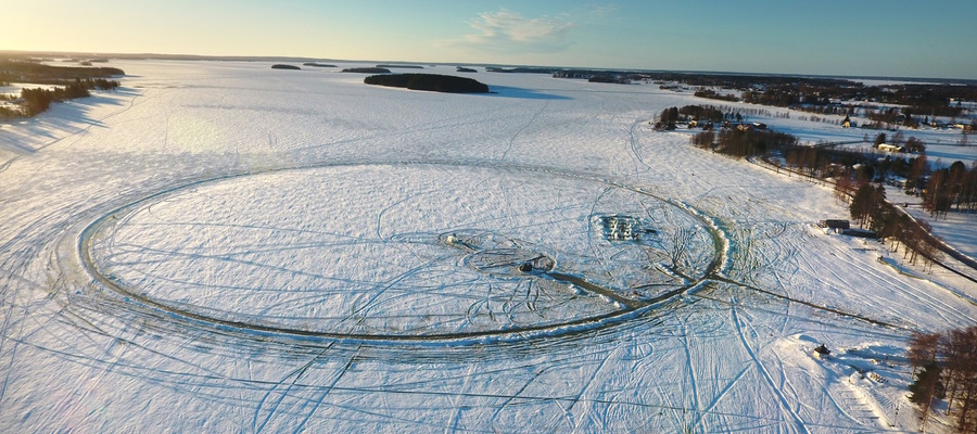 Janne Käpylehto aims for the ice carousel world record in 2023! | Kirami