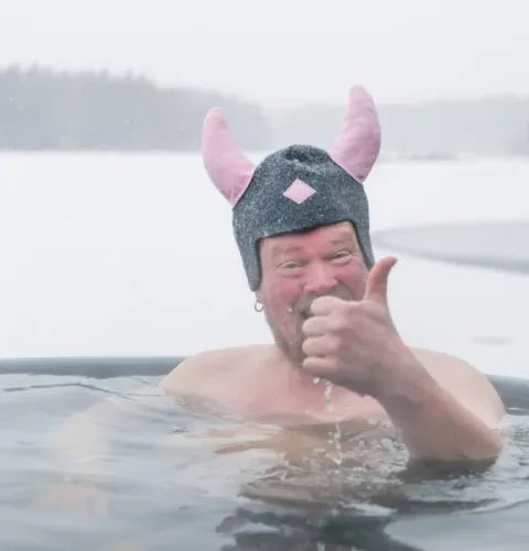 Ville Haapasalo heats his hot tub every day | Kirami