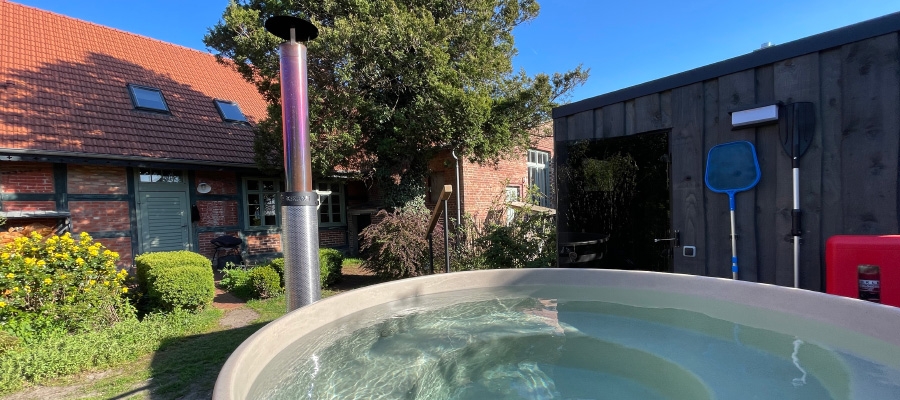 traumHaff | Relaxing in a private hot tub: a great addition to any holiday home | Kirami hot tubs