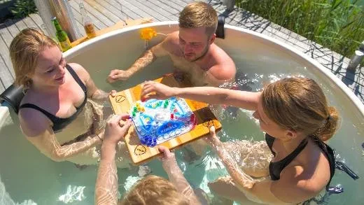 Premium Pearly M Coppe on a terrace