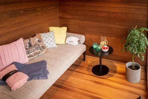 Kirami FinVision® -lounge M Misty - the best outdoor building where it's relaxing to be.