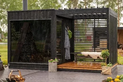 The Kirami FinVision® -garden screen is a great, light, modular accessory for your pergola.