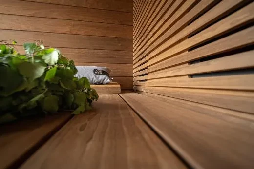 Compact outdoor sauna with added infrared comfort – Kirami FinVision® sauna M Misty