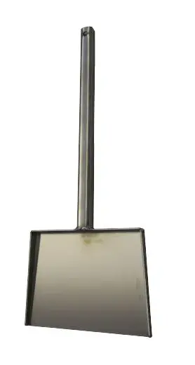 Ash shovel for outside heaters