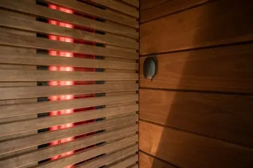 Four infrared panels installed in the back wall – Kirami FinVision® sauna M Misty | Outdoor sauna